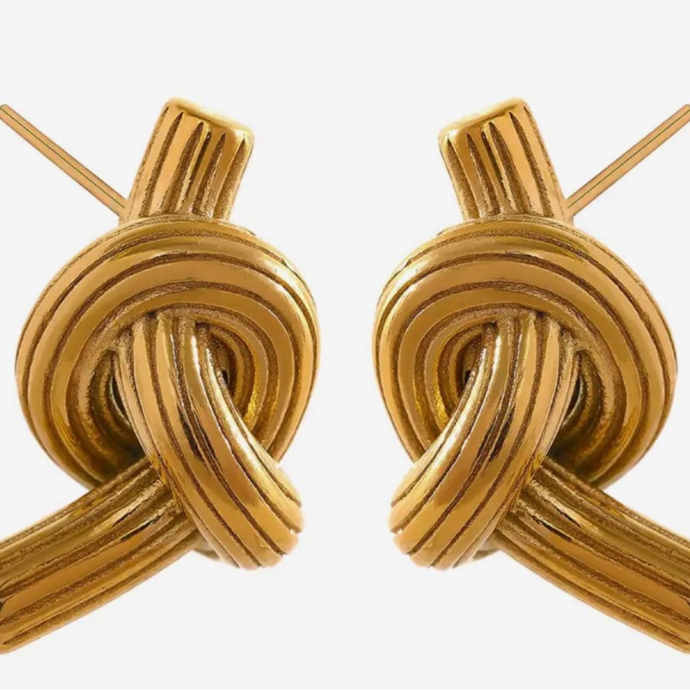 18 Karat Gold Plated Stainless Steel Knotted Stud Earrings